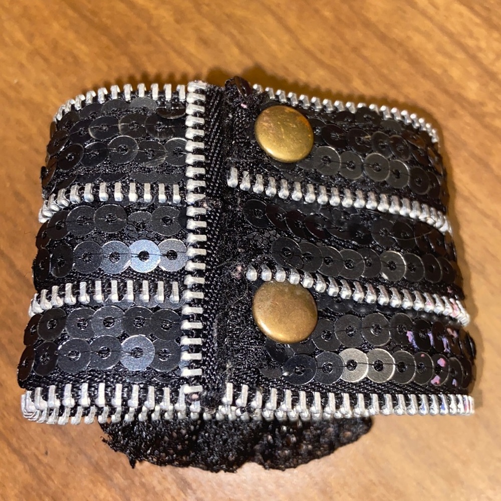 Monster High Black Gothic Sequins & Lace Cuff Snap Closure Bow Skeleton Bracelet - Picture 5 of 7